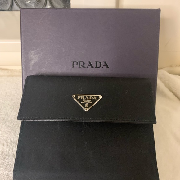 Authentic Prada black nylon wallet with COA and box - Picture 6 of 9